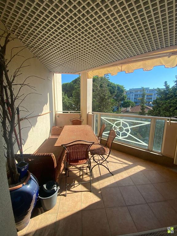 Appartement Studio VALLAURIS (06220) CONNEXION CANNES