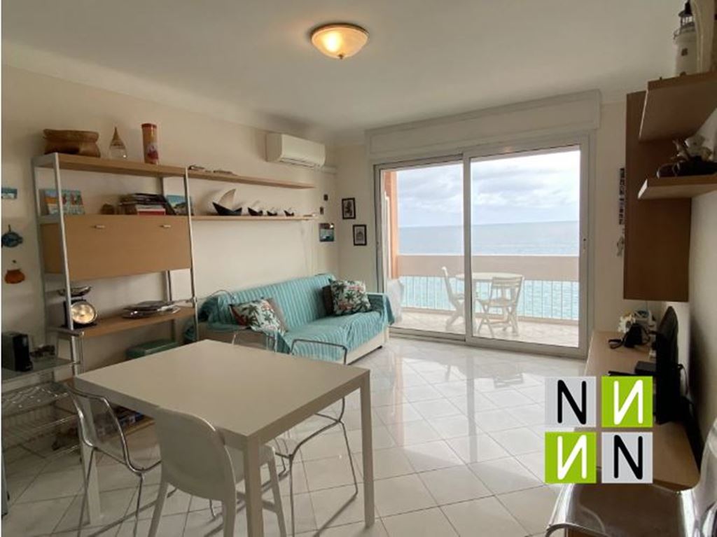 Appartement Studio MENTON (06500) CONNEXION CANNES